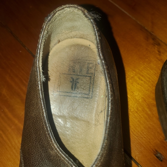 Frye Carson Oxfords size 9 - Picture 8 of 9
